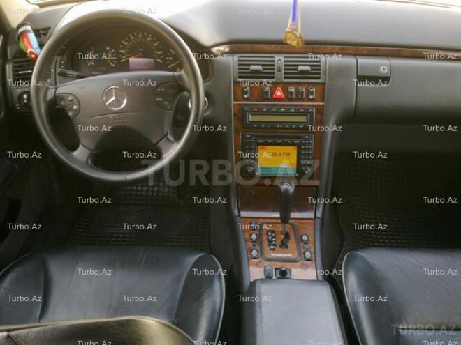 Mercedes E 320 2000, 147,000 km - 3.2 l - Bakı