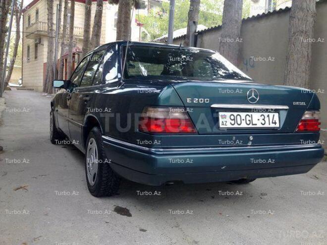 Mercedes E 200 1995, 250,000 km - 2.0 l - Bakı