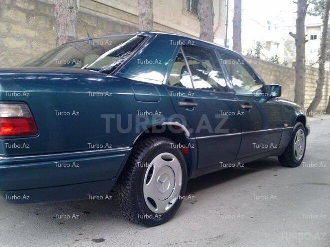 Mercedes E 200 1995, 250,000 km - 2.0 l - Bakı