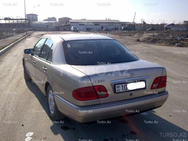 Mercedes E 220 1998, 216,000 km - 2.2 l - Bakı