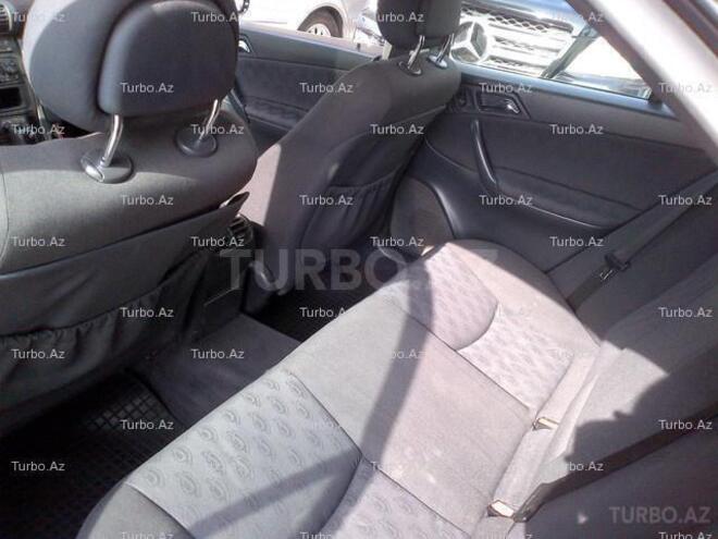 Mercedes C 240 2000, 240,000 km - 2.6 l - Bakı