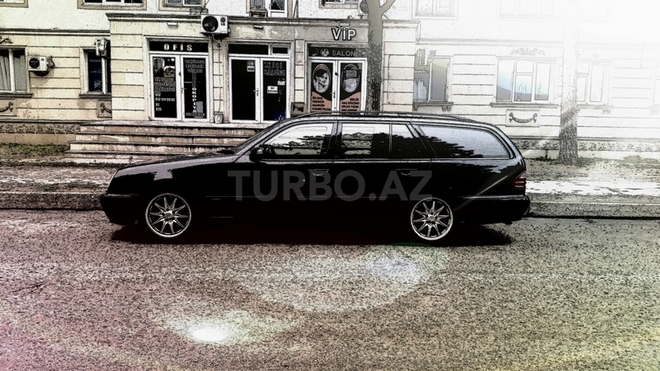 Mercedes E 260 2000, 28,800 km - 2.6 л - Bakı