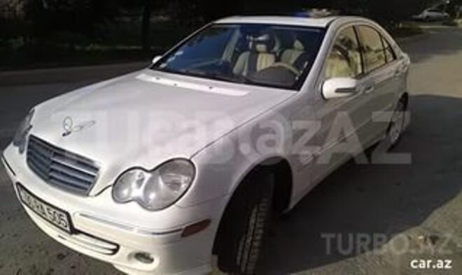 Mercedes C 280 2002, 3,576,000 km - 2.3 l - Quba