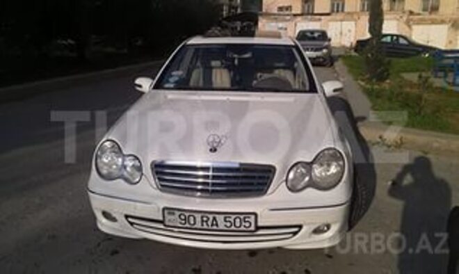 Mercedes C 280 2002, 3,576,000 km - 2.3 l - Quba