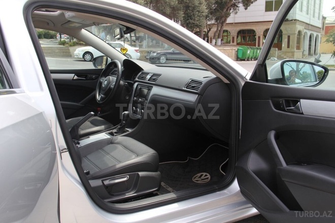 Volkswagen Passat 2012, 100,000 km - 1.5 l - Bakı