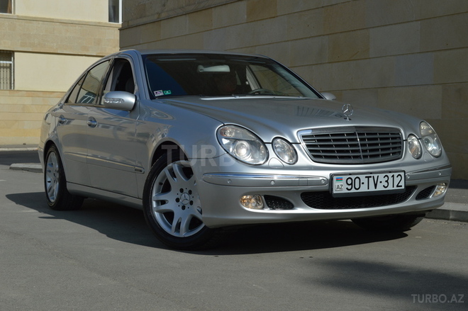 Mercedes E 320 2003, 190,000 km - 3.2 l - Bakı
