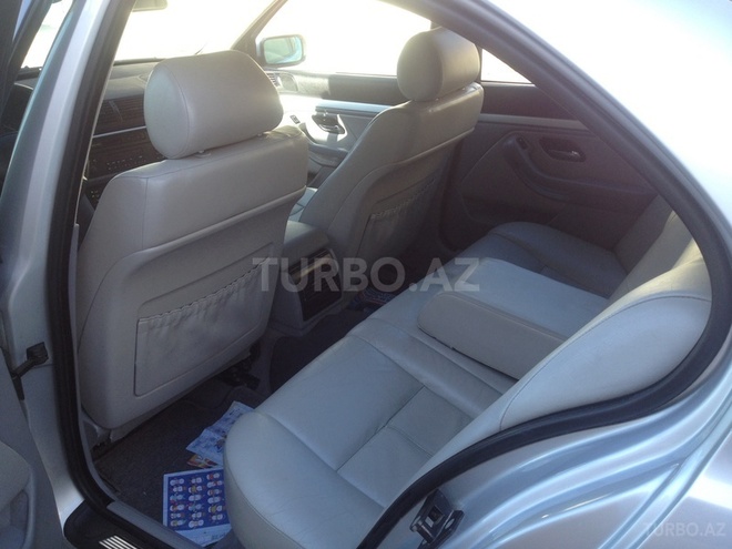 BMW 520 1999, 238,000 km - 2.0 л - Bakı