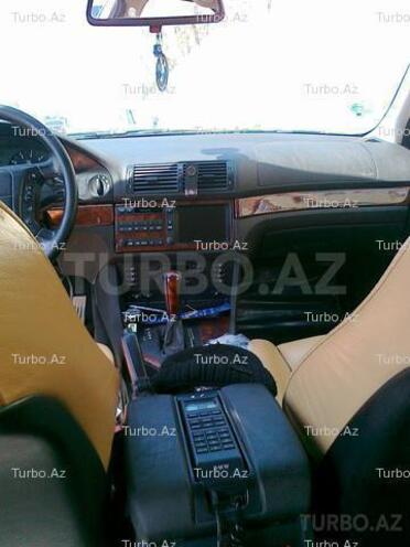 BMW 528 1999, 221,000 km - 2.8 l - Bakı