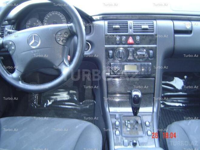Mercedes E 270 2000, 137,000 km - 2.7 l - Bakı