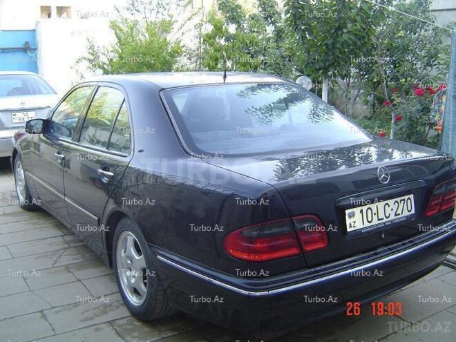 Mercedes E 270 2000, 137,000 km - 2.7 l - Bakı