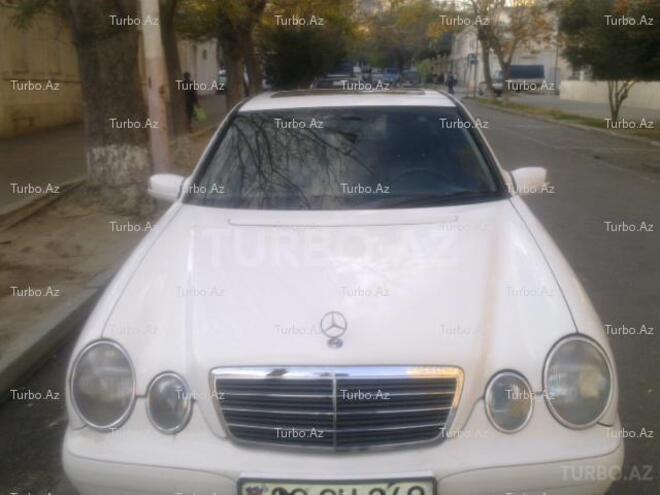 Mercedes E 220 2000, 289,000 km - 2.2 l - Bakı