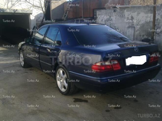 Mercedes E 320 1999, 203,000 km - 3.2 л - Bakı