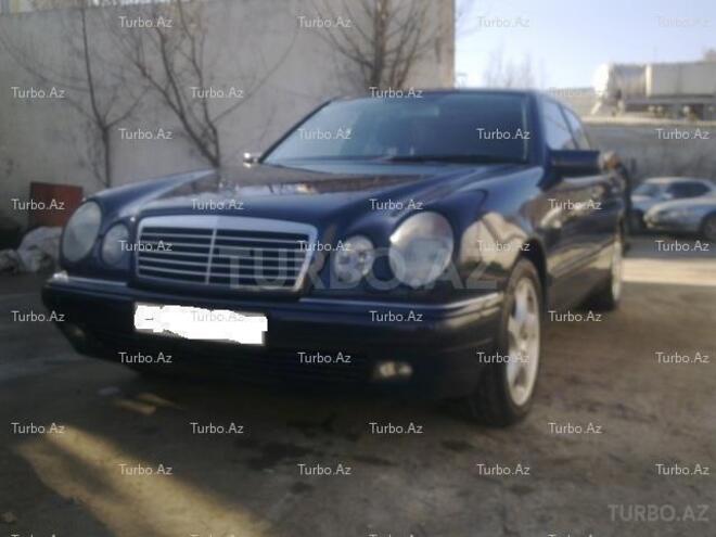Mercedes E 320 1999, 203,000 km - 3.2 л - Bakı