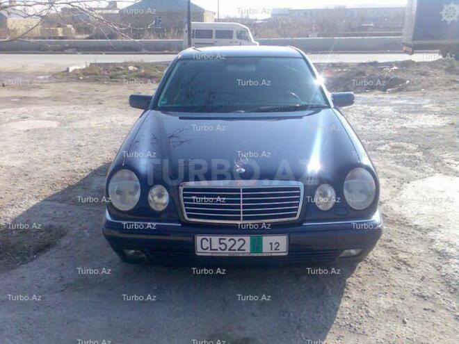 Mercedes E 240 2000, 147,000 km - 2.4 l - Bakı