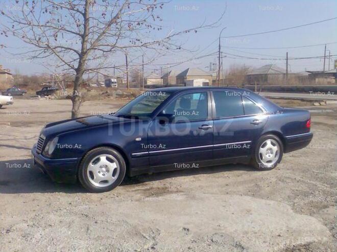 Mercedes E 240 2000, 147,000 km - 2.4 l - Bakı