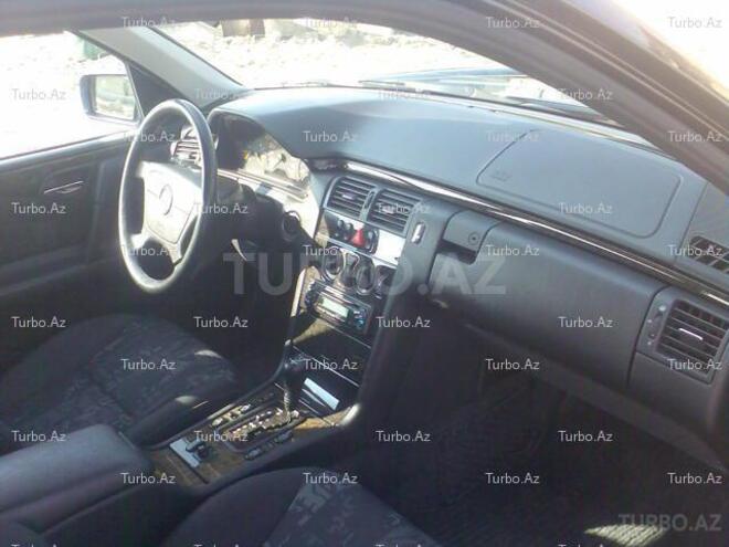 Mercedes E 240 2000, 147,000 km - 2.4 l - Bakı