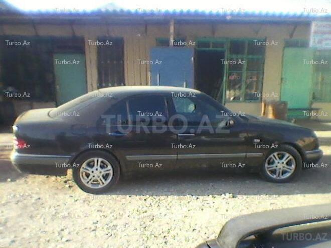 Mercedes E 300 1996, 156,000 km - 3.0 l - Bakı