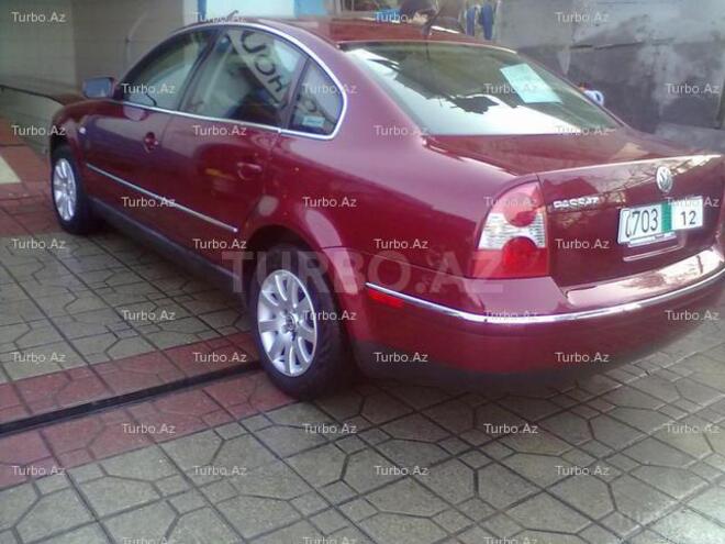 Volkswagen Passat 2003, 95,000 km - 2.0 l - Bakı