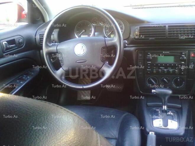 Volkswagen Passat 2003, 95,000 km - 2.0 l - Bakı