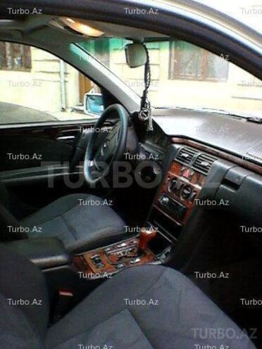 Mercedes E 290 1998, 273,000 km - 2.9 л - Bakı