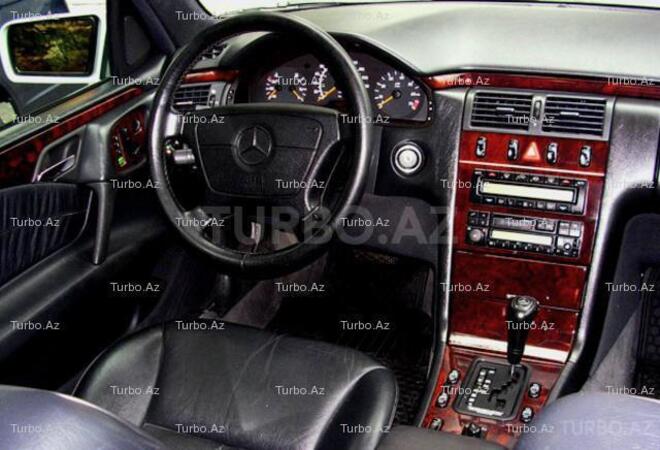 Mercedes E 320 2000, 175,992 km - 3.2 l - Bakı