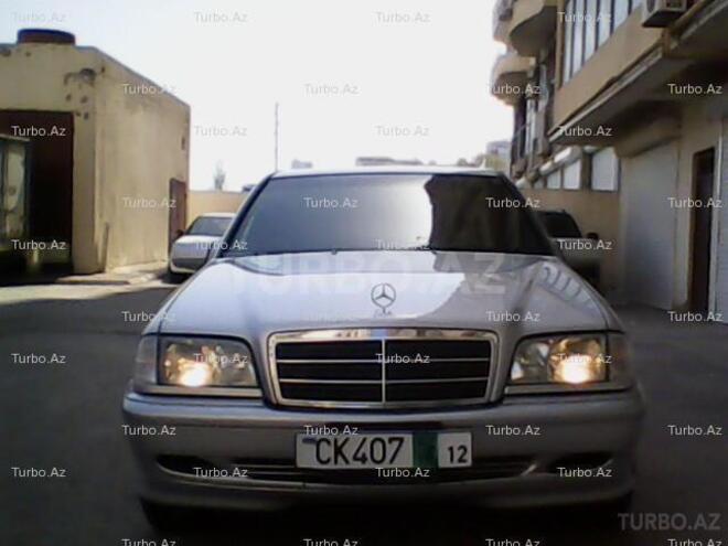 Mercedes C 200 2000, 107,000 km - 2.0 л - Bakı