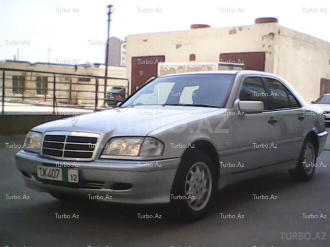 Mercedes C 200 2000, 107,000 km - 2.0 л - Bakı