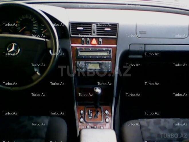 Mercedes C 200 2000, 107,000 km - 2.0 л - Bakı