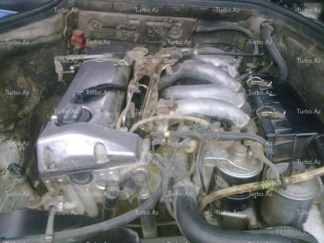 Mercedes E 200 1989, 250,000 km - 2.0 л - Bakı