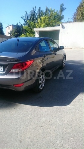 Hyundai Accent 2013, 60,000 km - 1.6 l - Bakı