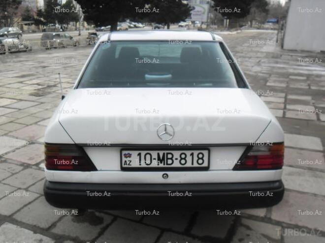 Mercedes E 250 1989, 450,000 km - 2.5 l - Bakı