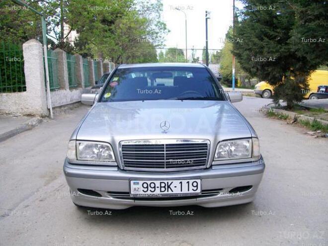 Mercedes C 220 2000, 130,000 km - 2.2 l - Bakı