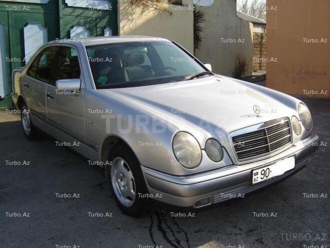 Mercedes E 220 1996, 242,000 km - 2.2 l - Bakı