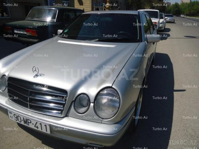 Mercedes E 200 1999, 242,000 km - 2.0 l - Bakı