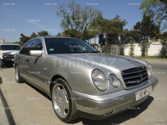 Mercedes E 200 1999, 242,000 km - 2.0 l - Bakı