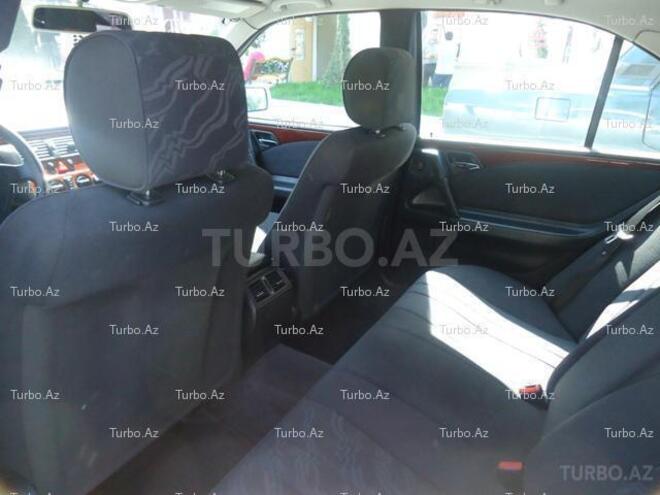 Mercedes E 200 1999, 242,000 km - 2.0 l - Bakı