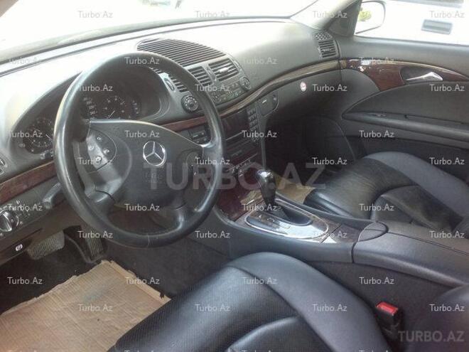 Mercedes E 220 2003, 148,000 km - 2.2 l - Bakı