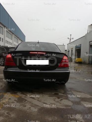 Mercedes E 350 2004, 97,000 km - 3.5 l - Bakı