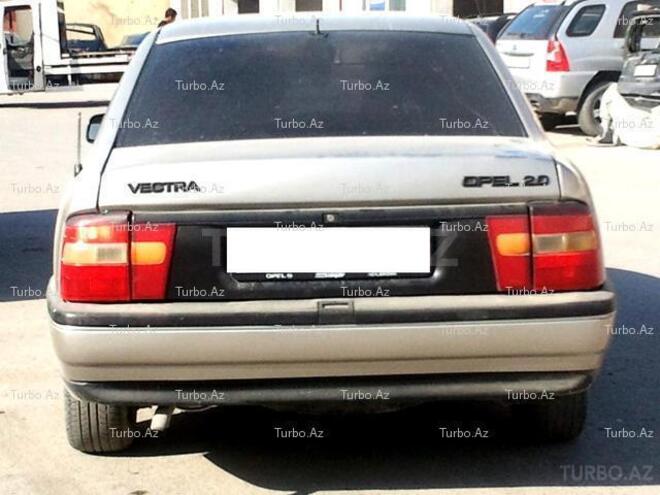 Opel Vectra 1993, 300,000 km - 1.8 l - Bakı