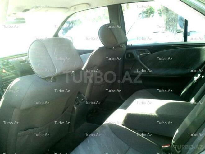 Mercedes E 220 2000, 175,000 km - 2.2 l - Bakı