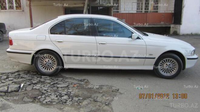 BMW 523 1997, 260,000 km - 2.5 l - Bakı