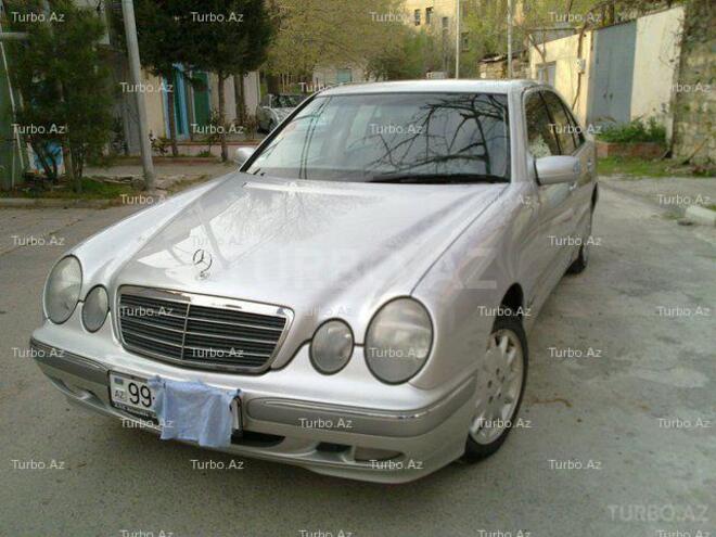 Mercedes E 220 2000, 205,283 km - 2.2 l - Bakı
