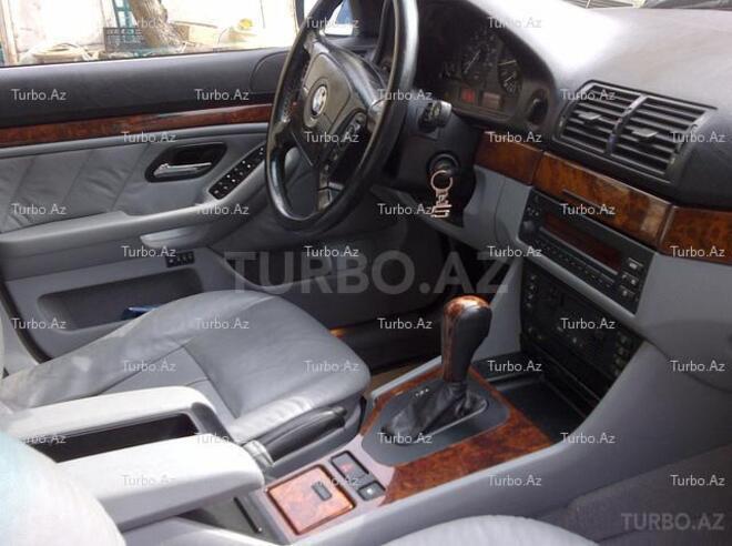 BMW 525 2001, 175,000 km - 2.5 l - Bakı