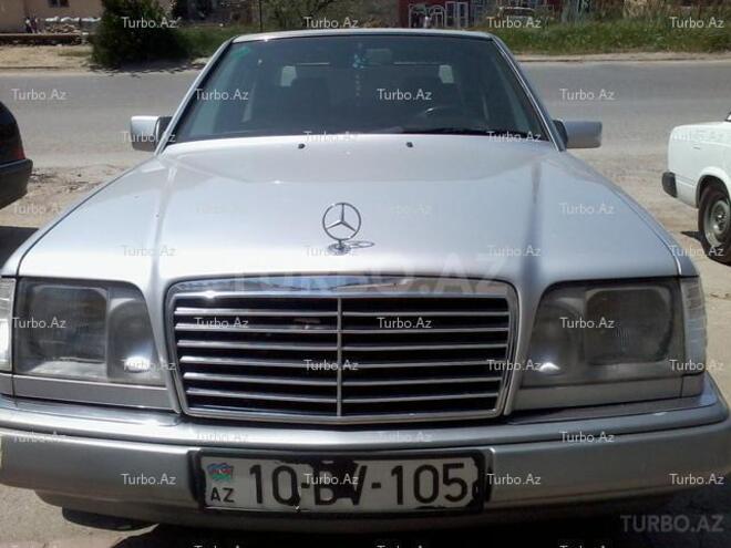 Mercedes E 220 1994, 272,000 km - 2.2 l - Bakı