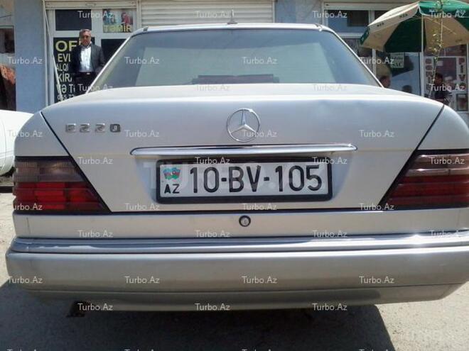 Mercedes E 220 1994, 272,000 km - 2.2 l - Bakı