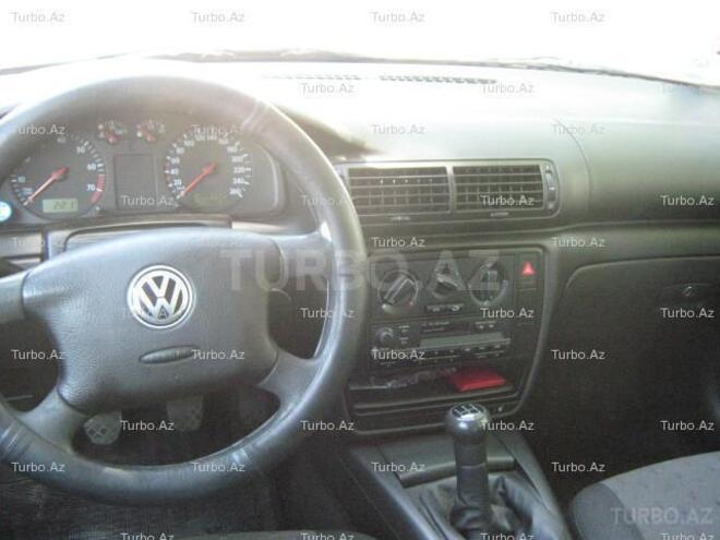Volkswagen Passat 1997, 147,000 km - 1.6 l - Bakı