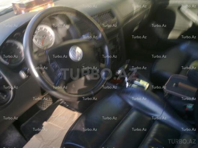 Volkswagen Jetta 2004, 143,560 km - 2.0 л - Bakı