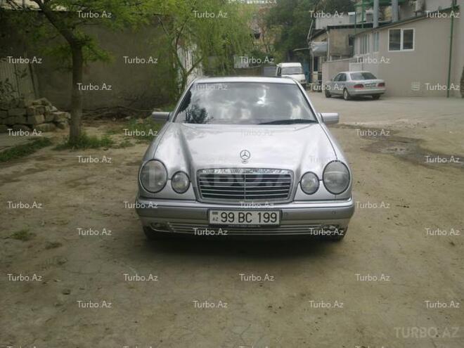 Mercedes E 240 1997, 131,000 km - 2.4 l - Bakı