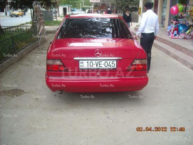 Mercedes E 200 1994, 270,000 km - 2.0 l - Bakı