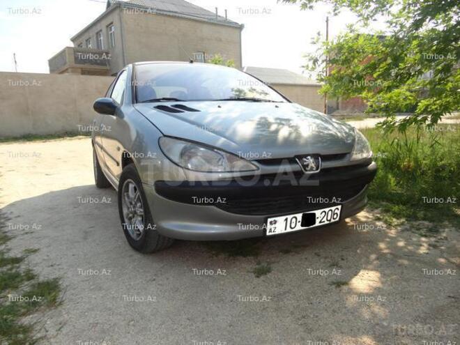 Peugeot 206 2002, 82,000 km - 1.4 l - Bakı